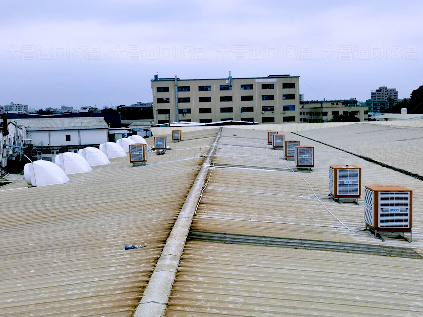 大型電子廠工位人員密集，如何通風降溫呢？